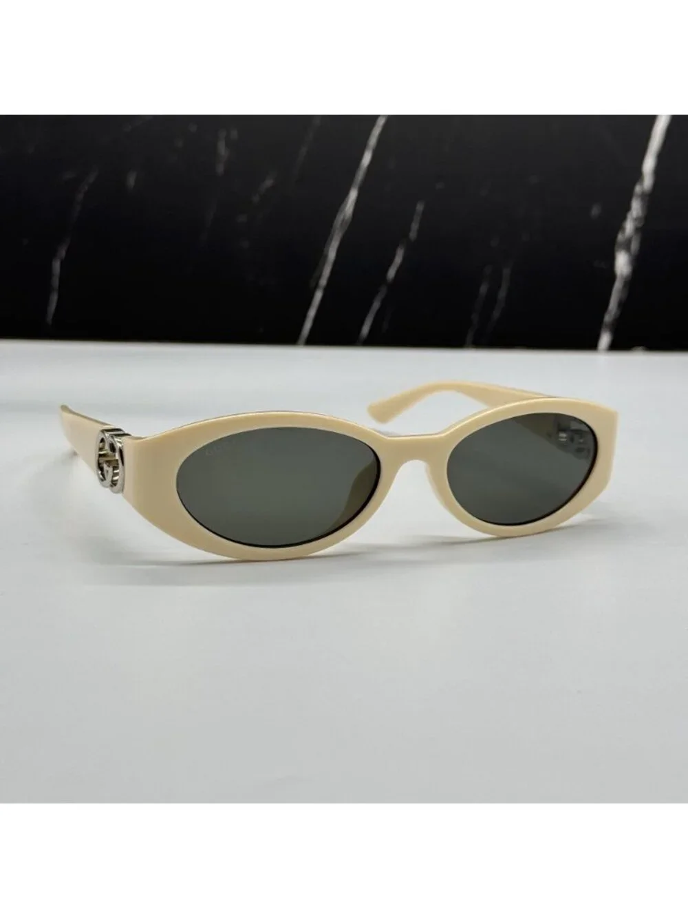 New Gucci Ivory Gray Women Oval Sunglasses GG1662SA 004